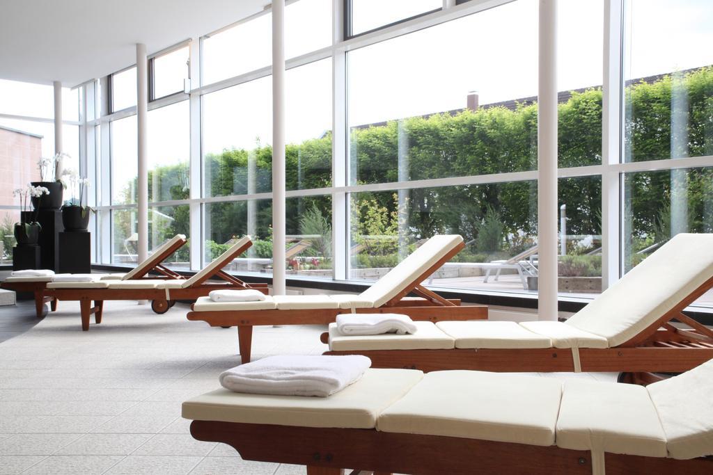Отель Pullman Stuttgart Fontana Экстерьер фото