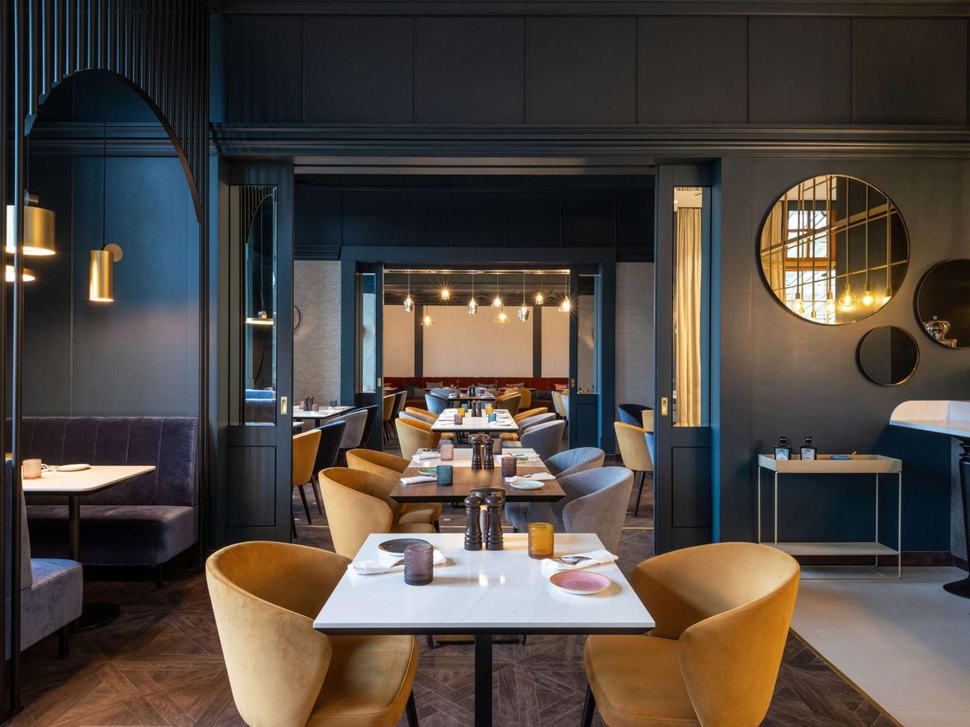 Отель Pullman Stuttgart Fontana Экстерьер фото