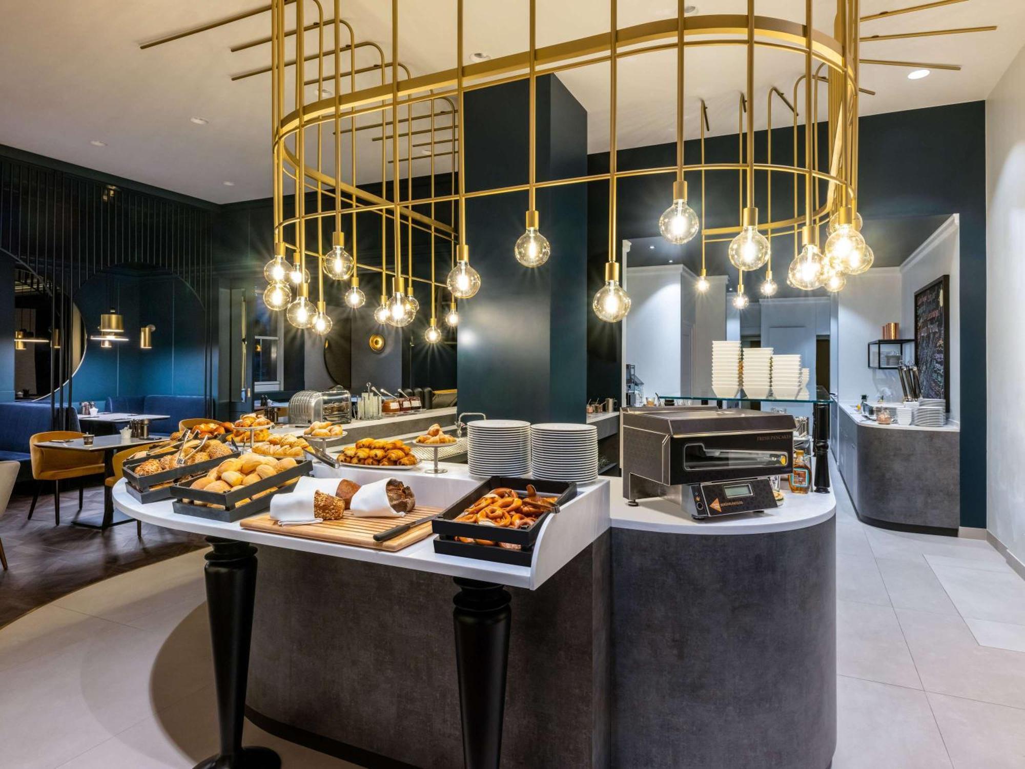 Отель Pullman Stuttgart Fontana Экстерьер фото
