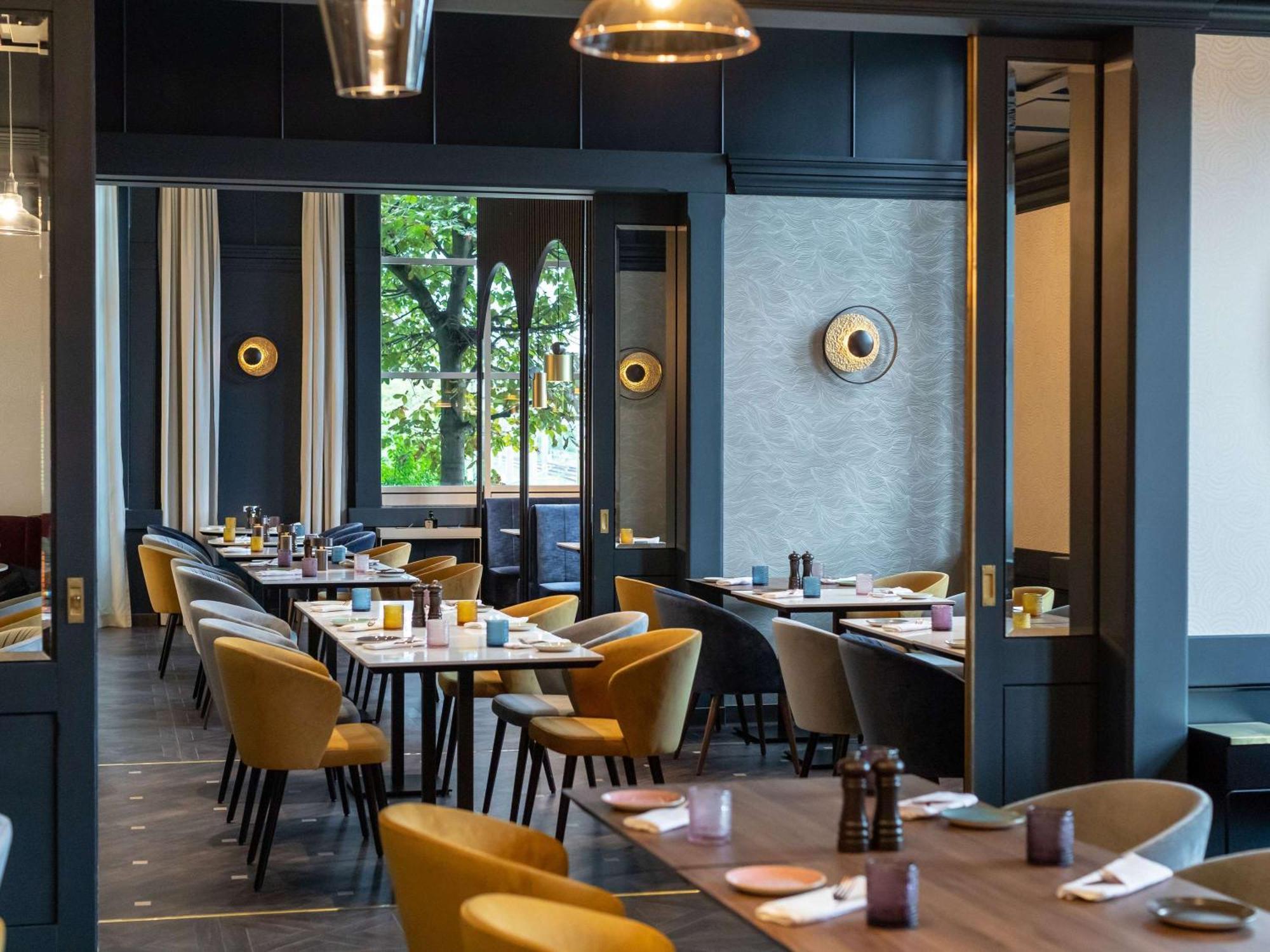 Отель Pullman Stuttgart Fontana Экстерьер фото
