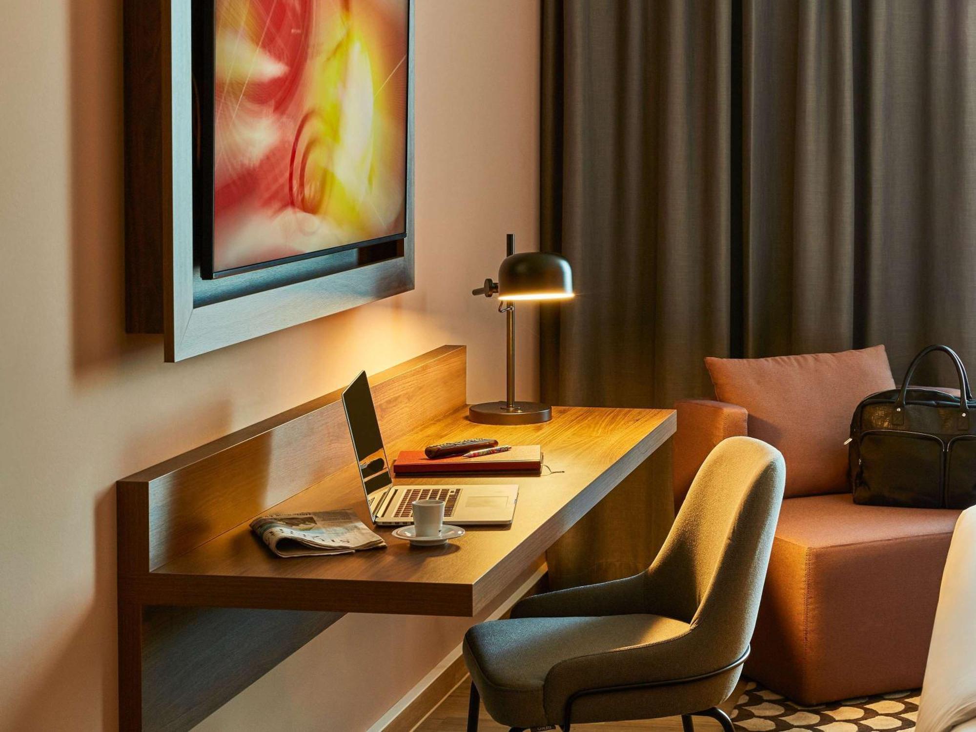 Отель Pullman Stuttgart Fontana Экстерьер фото