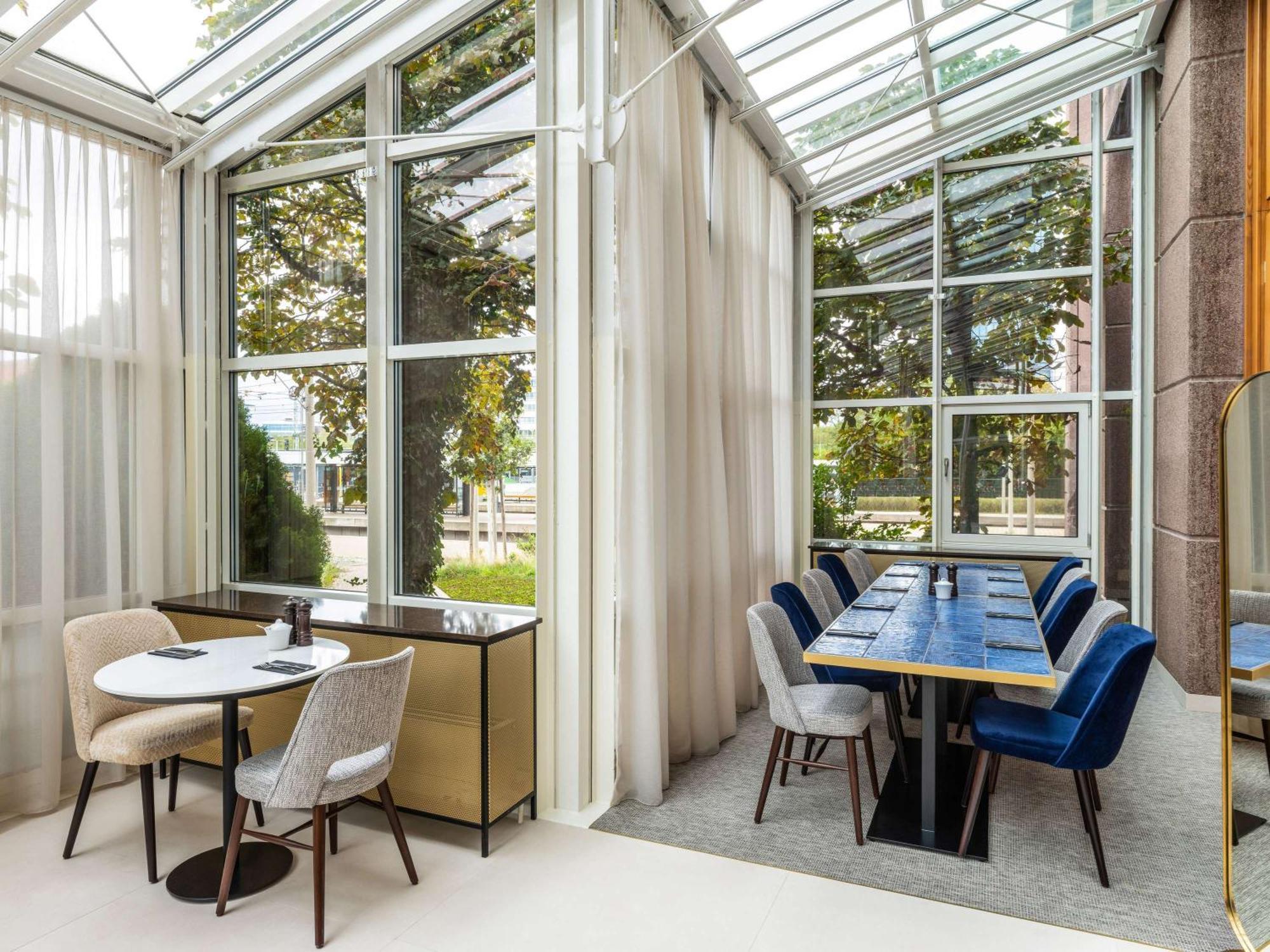 Отель Pullman Stuttgart Fontana Экстерьер фото